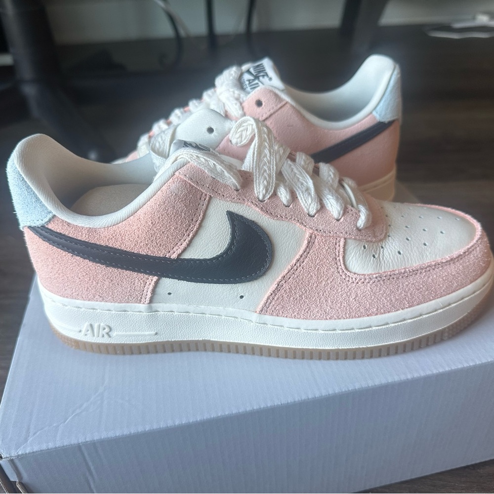 Nike Pink and Black Sneakers for Everyday Style